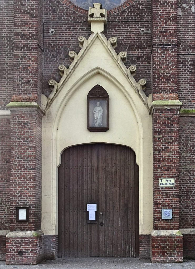 Le porche de l’église Sainte-Marguerite