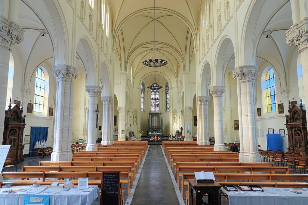 La nef de l’église de l’Immaculée-Conception